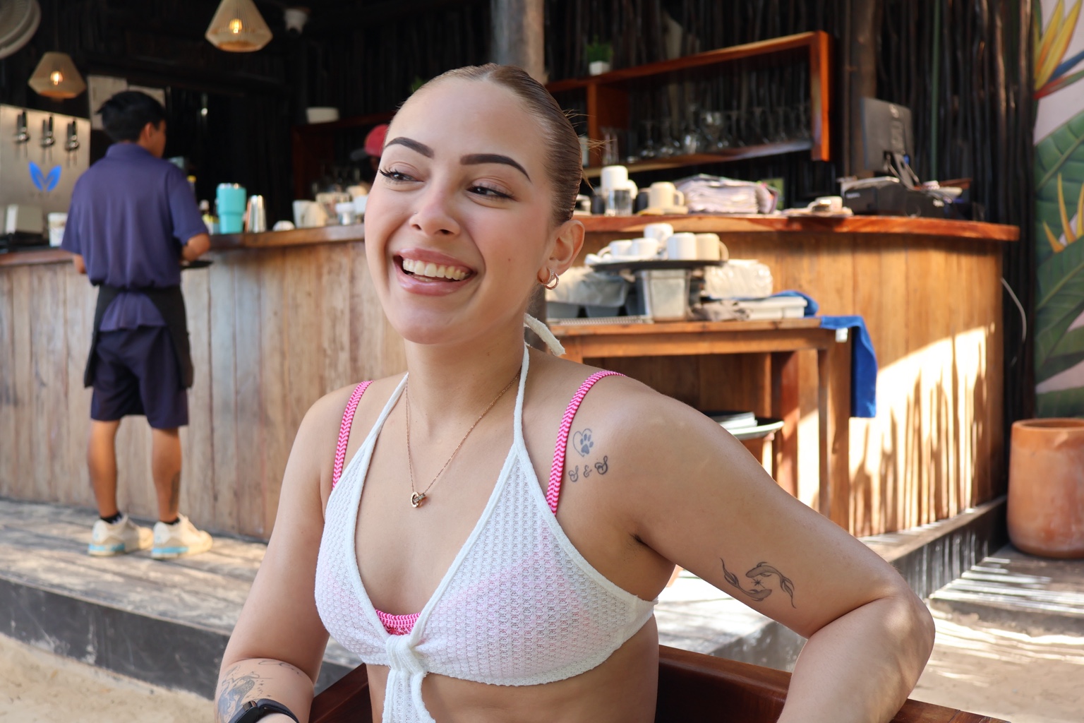 Samira sonriendo